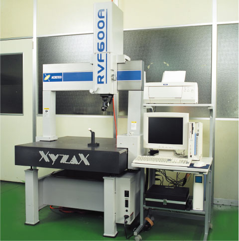 三次元測定機（東京精密）